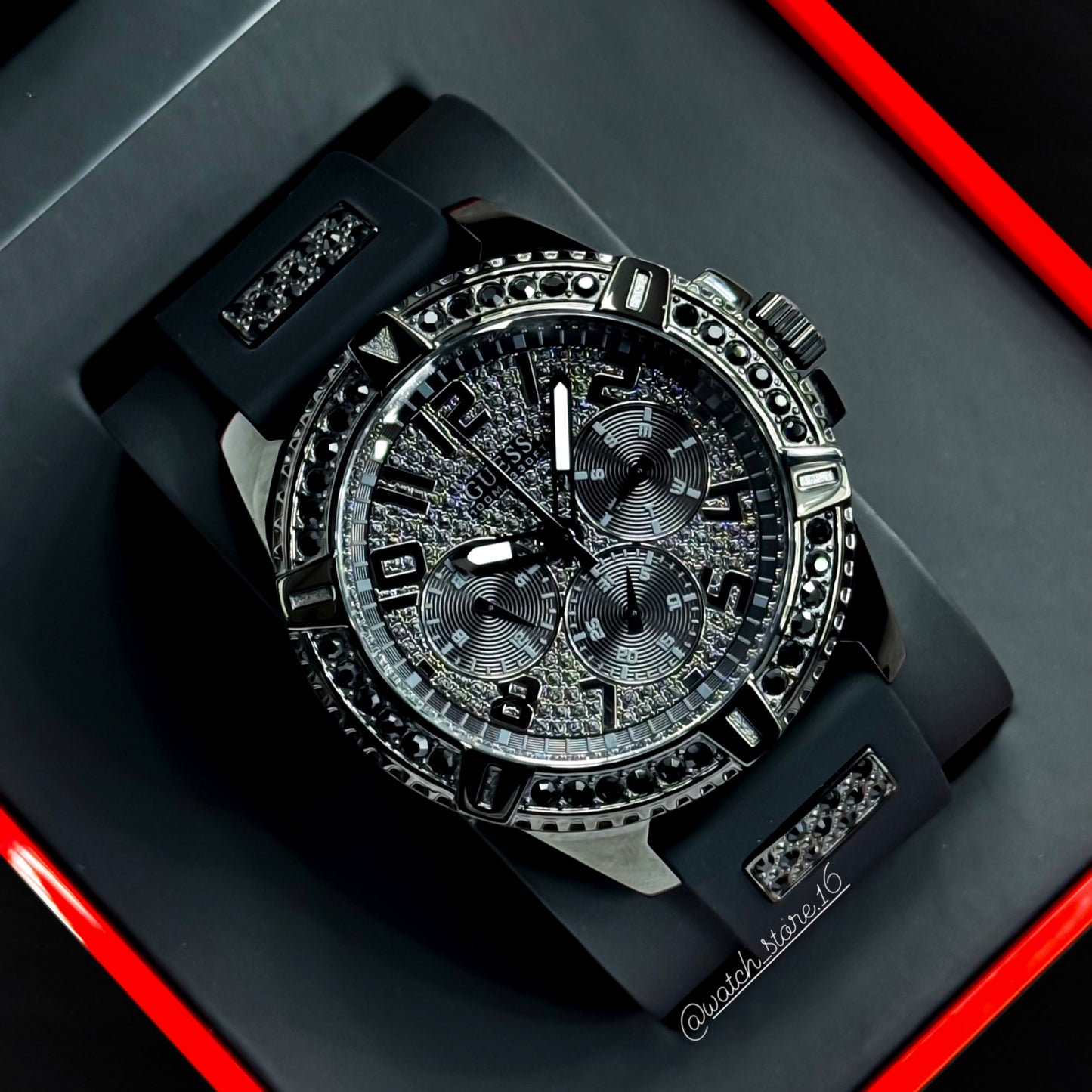 GUESS - W0799G1