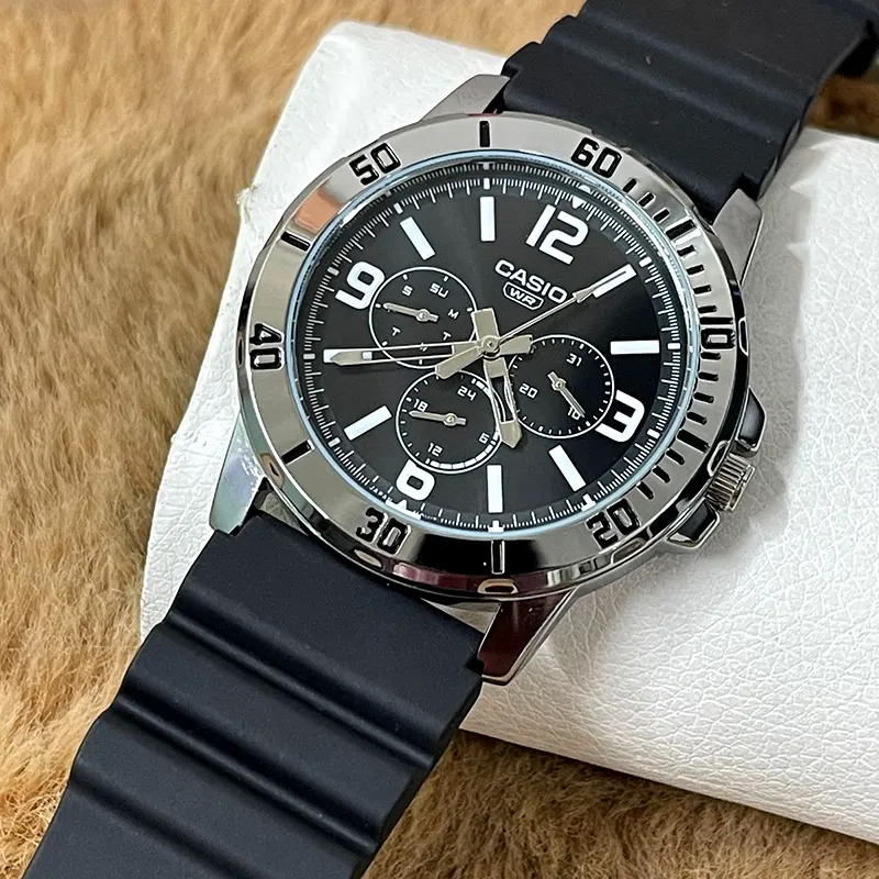 CASIO - MTP-VD300-1BU
