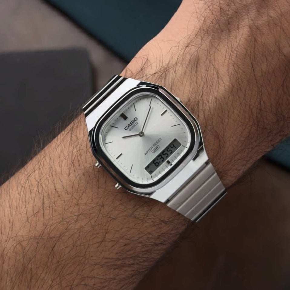 CASIO - AQ-240E-7A