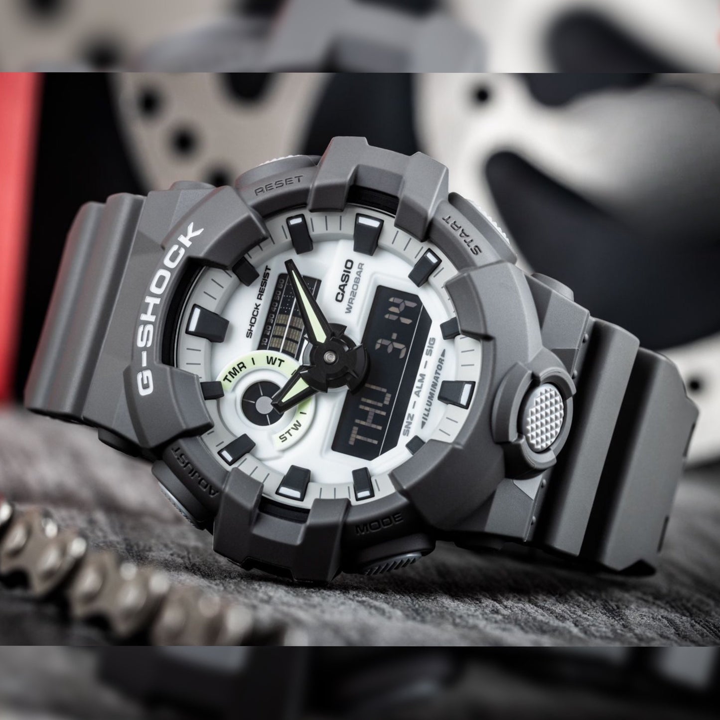 G-SHOCK - GA-700HD-8AER